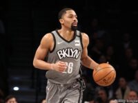 ネッツがディンウィディーと引き換えにラプターズからシュルーダーを獲得 - スポーティングニュース