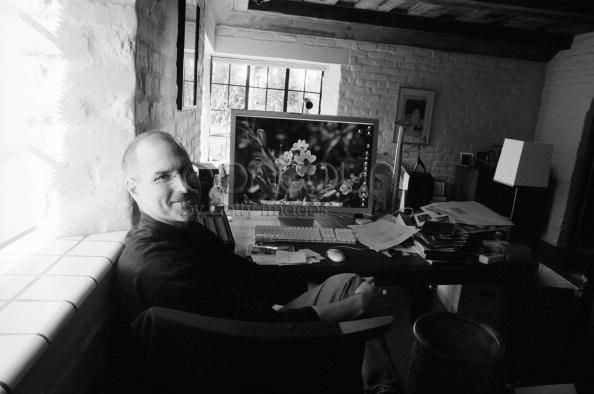 ノートパソコンの表を絵画読む本棚コーヒーデスク、寮の部屋朝食紙コンピューターデスク、リビングルームジョブズ、Color : Br154 コロナ禍の中で開業 本と人を結ぶ場所「BOOK PORT CAFE」朝日新聞デジタルマガジン＆ and