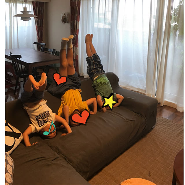 残念すぎる窓」で家づくりに失敗。リビングがまぶしすぎてくつろげないESSEonline エッセ オンライン