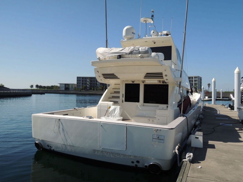 リビエラ72 スポーツモーターヨットボートやヨットなど高級クルーザーの新艇・中古艇の購入・販売に特化したポータルサイト ユニマット マリンボート セールス