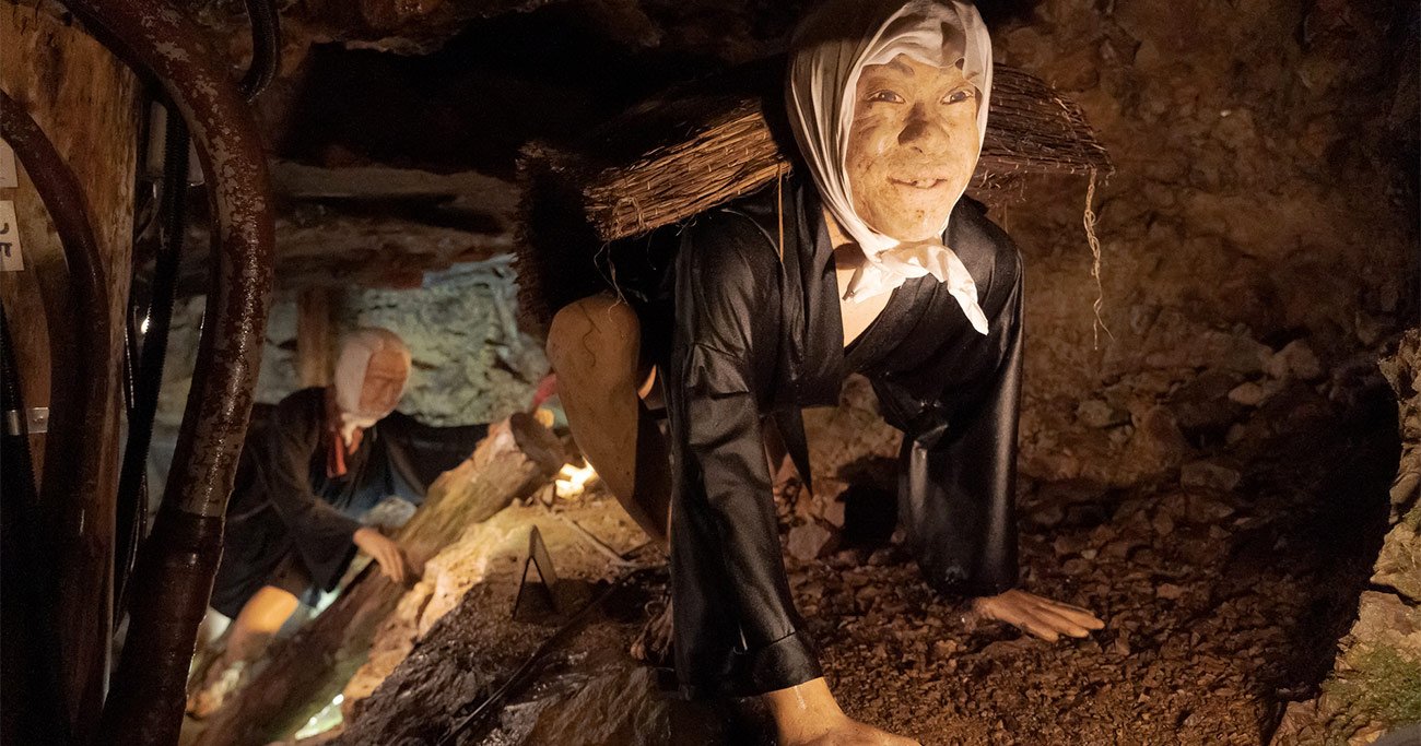 鉱毒を溜める“伝説の赤い池”を激写！足尾銅山・鉱滓ダム「簀子橋堆積場」へ行くはうやし報告記 仮