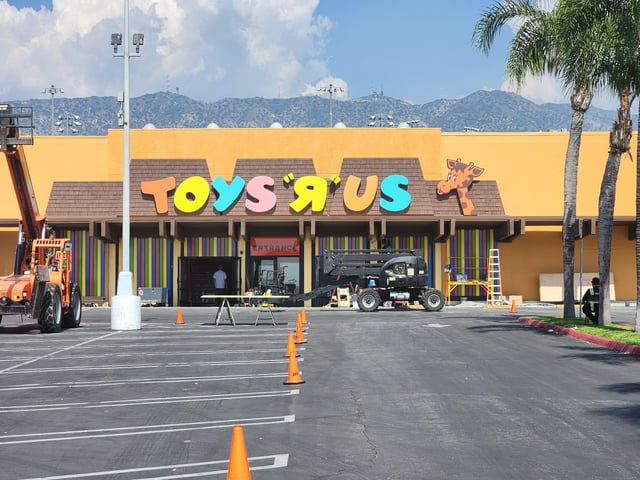 テント・看板は株式会社藤原へ