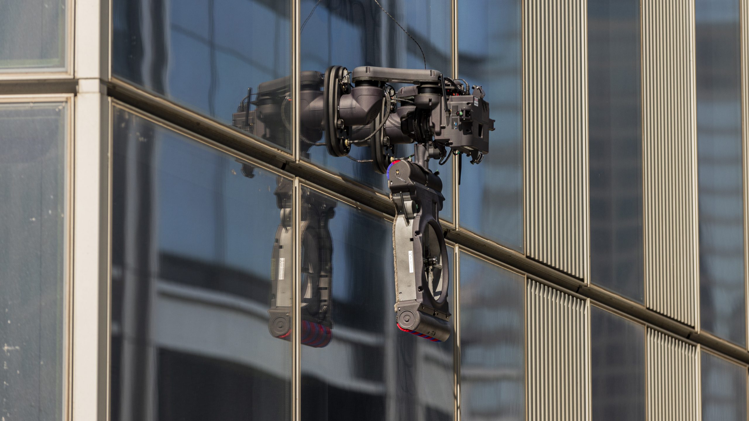 ウワサの高時給バイトってどうなの？高層ビル窓清掃・治験バイトルバイトルマガジン