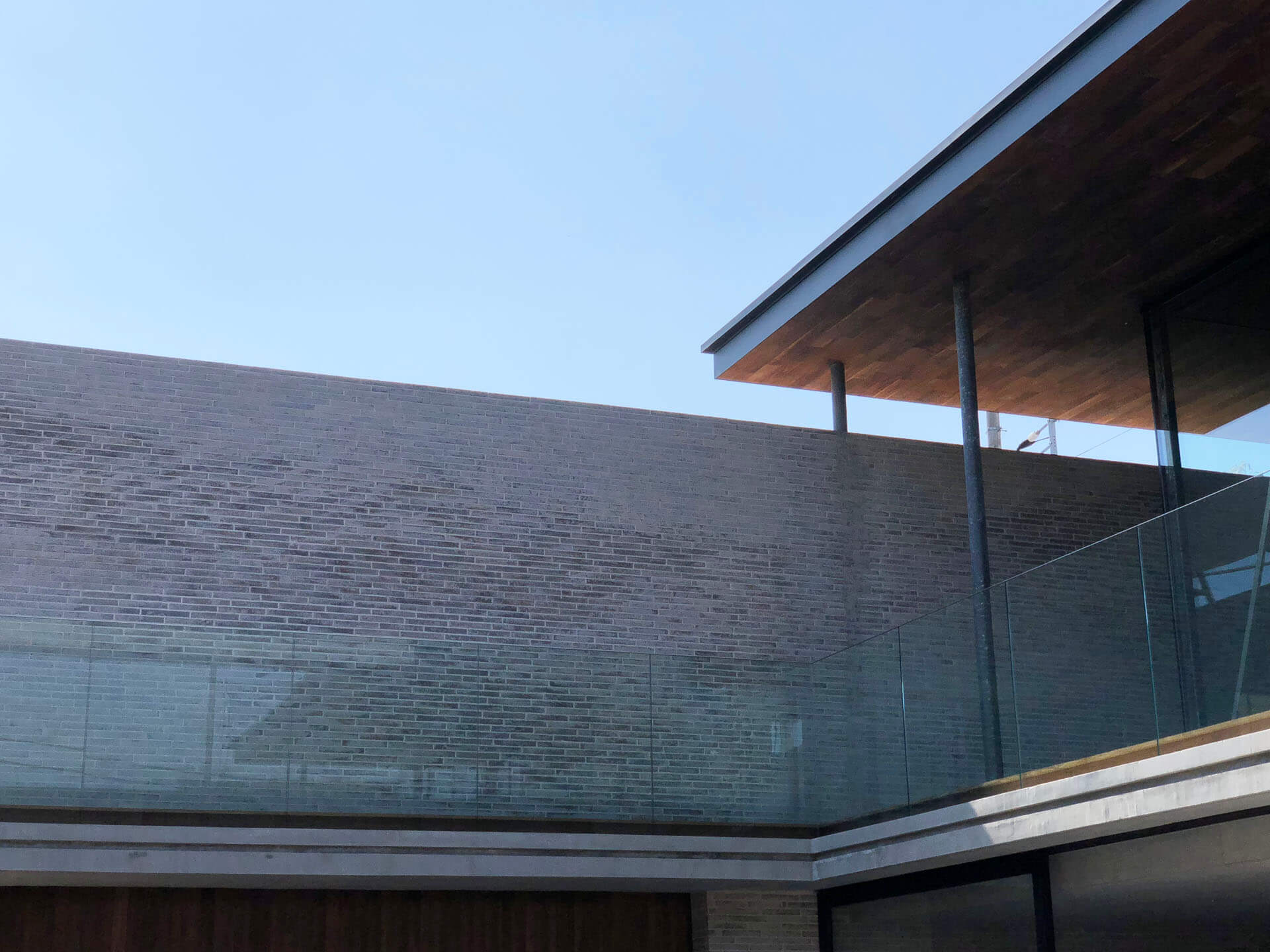 都窯業株式会社-白レンガ 古レンガ 空胴レンガ 耐震レンガ-製品一覧