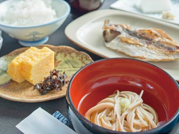 コスパ最強のゴミ箱！狭いカップボードのゴミ箱スペースにおすすめのKEYUCA arrotsMAELOG