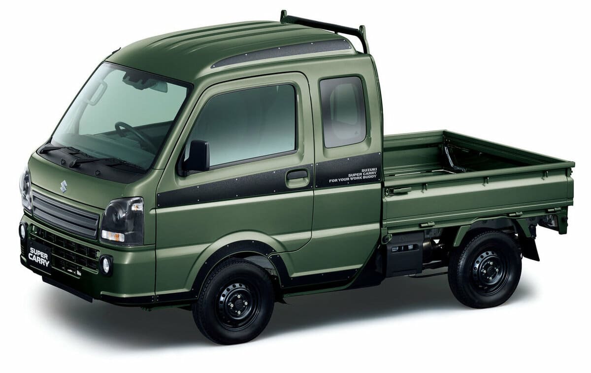 ダイハツの斬新「4人乗り“軽トラ”」がスゴイ！ 現場で大活躍の「軽商用車」に乗ってチェック！超タフな特装車「アトレーデッキバン」と「ハイゼットカーゴ」の実力とは！ くるまのニュース ｄメニューニュース NTTドコモ