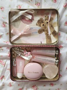 お財布の中には何を入れてる？それぞれの事情にぴったりのお財布ってどんなもの？浅草革小物 Kanmi. カンミ 公式オンラインストア