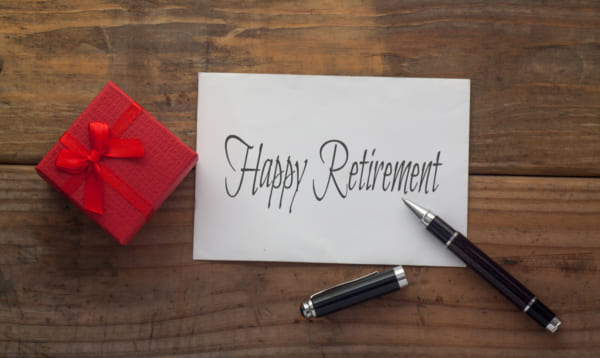 退職する人へのメッセージ例文特集！定年退職、転職、結婚、出産などで辞める人への文例もご紹介プレゼント＆ギフトのギフトモール