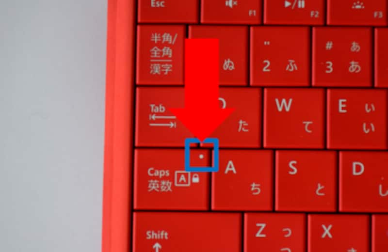 手錠バッグが人気の「カフス CUFFZ 」- 世界第1号店が六本木ヒルズにオープン - ファッションプレス