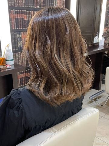 黒髪×ハイライトがキテる♡地味に見えない黒髪ハイライトまとめ！ARINEアリネ