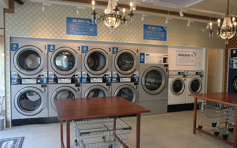 C.LAUNDRY」 おしゃれなコインランドリー施工事例豊岡市で新築・注文住宅を建てるならクレスへ。豊岡市で新築モデルハウス展示中
