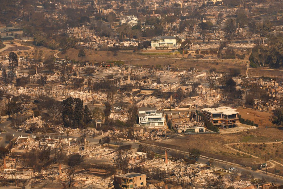 日本政府 LA大規模火災被害に約3億1500万円支援へ