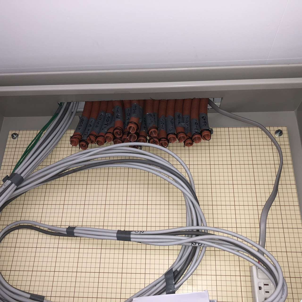 分電盤と弱電盤の位置建築家と建てる・鎌倉で建てる