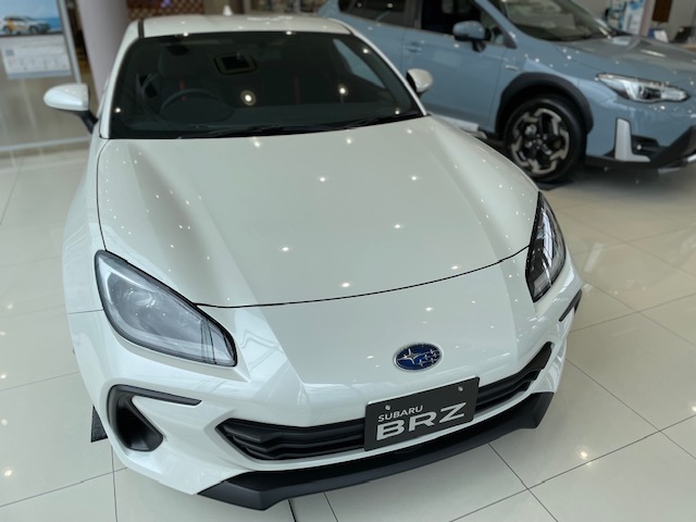 我が名はグランデ！ スーパーホワイトを身にまとい、乗る人すべてを快適にもてなす美しきセダンだ1988年式 トヨタ マークⅡ セダン グランデ 1NostalgicHeroノスタルジックヒーロー日本の旧車WebマガジンNOSWEB