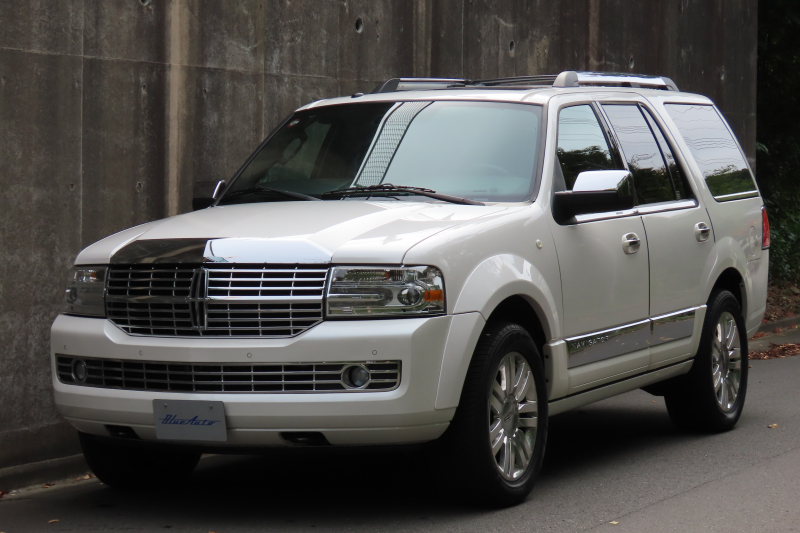 リンカーン ナビゲーターの価格・新型情報・グレード諸元 価格.com