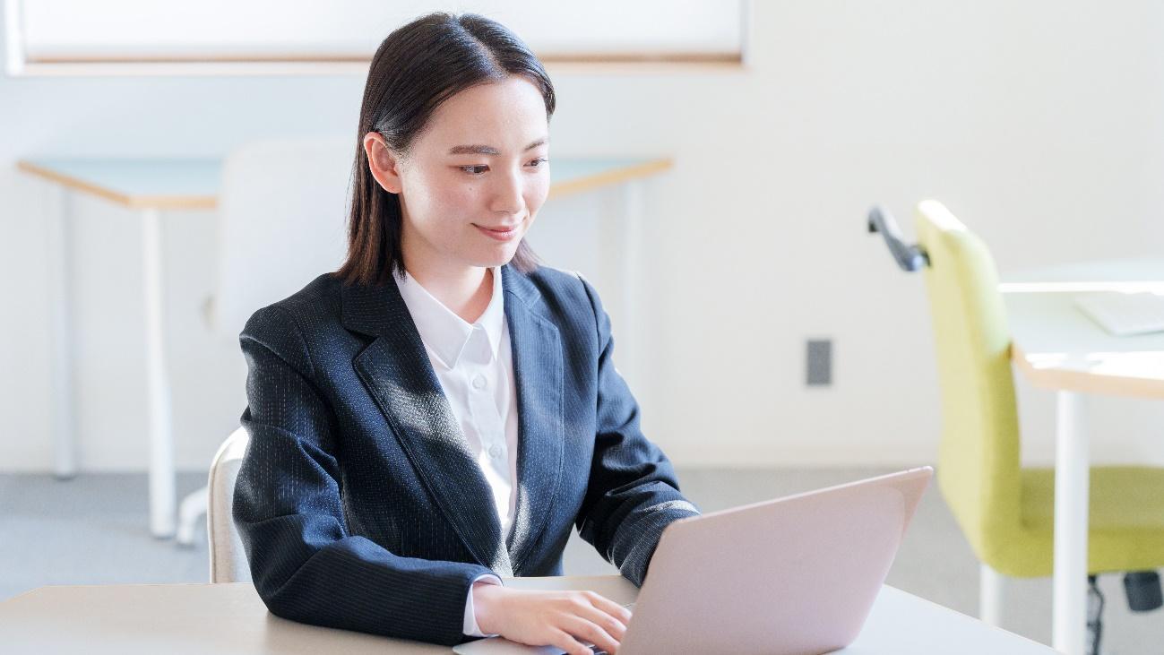 郵送報告メール」の書き方は？履歴書などを送った後の対応 例文ありキャリア・生き方・将来を考える就活マイナビ 学生の窓口