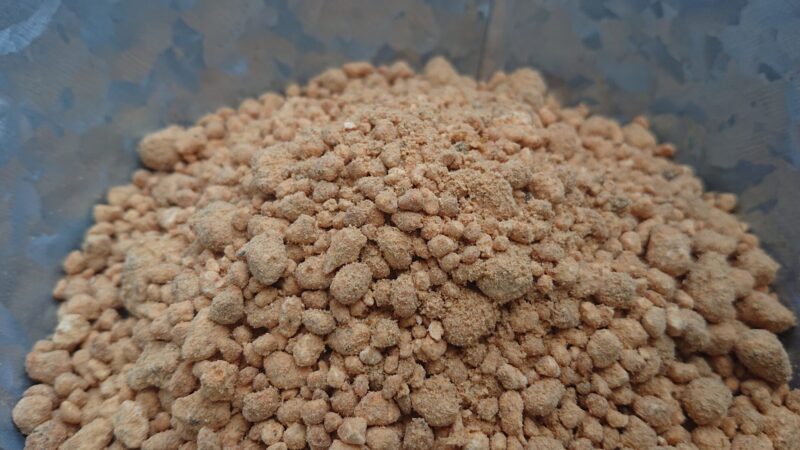 鹿沼土とは？pHや赤玉土との違い、特徴は？HORTI by GreenSnap