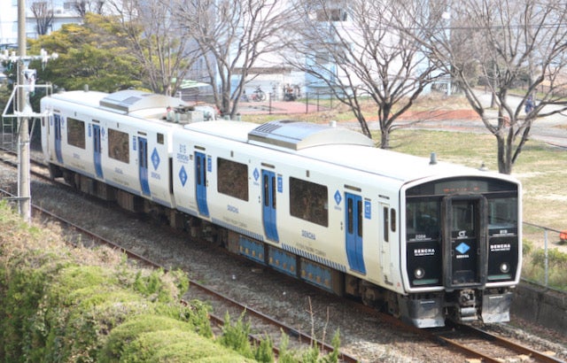 今秋デビュー！福岡初の架線式蓄電池電車819系「DENCHA」Swings