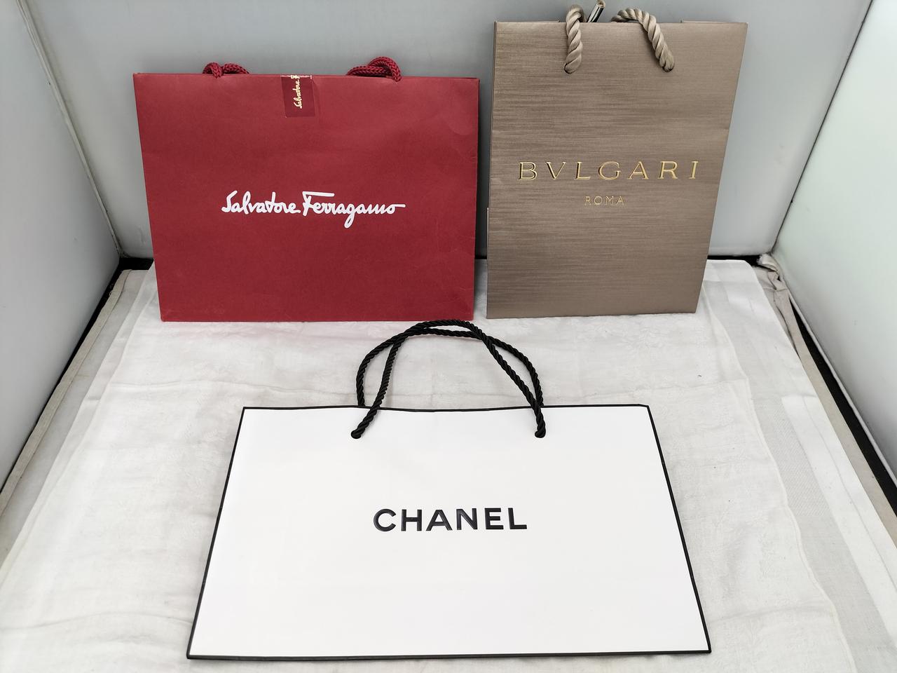 ブランド紙袋や箱は買取できる！捨てられない方に使い道を解説 リメイク、再利用など活用法も紹介