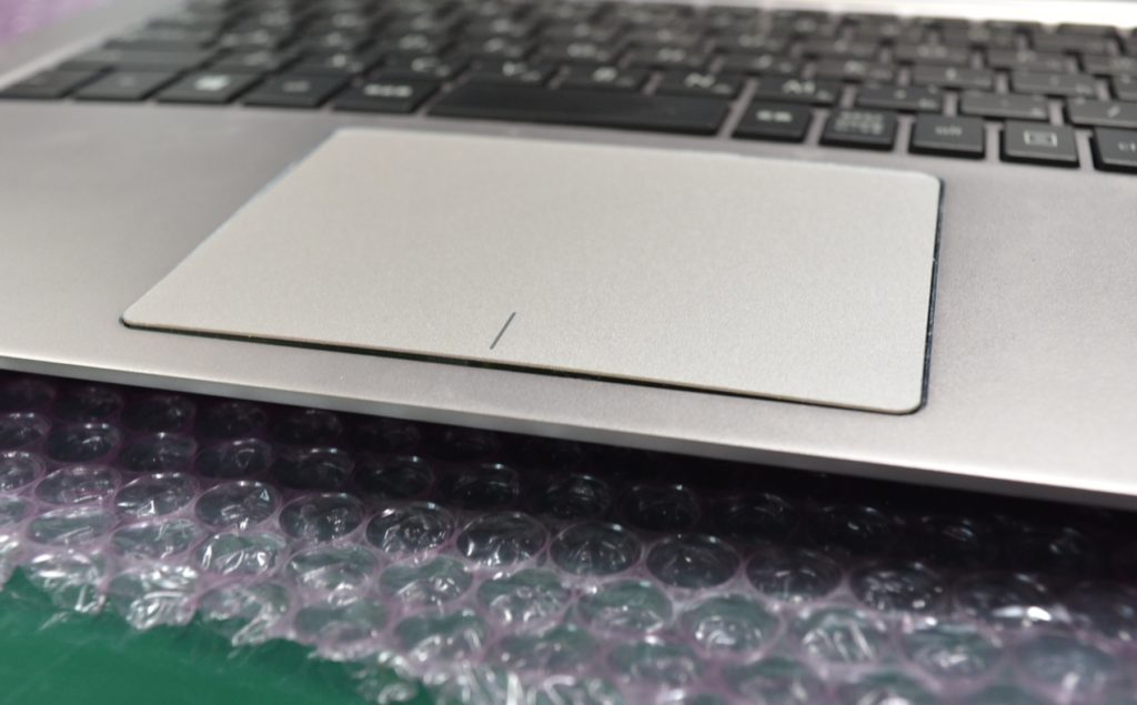 ノートPCとスマホのバッテリーが膨らんでしまった理由：ITはみ出しコラム - ITmedia PC USER