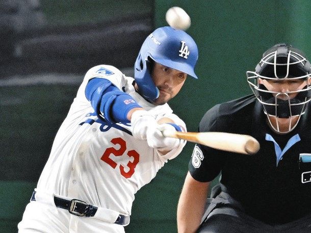 ド軍、通算167発コンフォートと1年25億円合意 米報道 T・ヘルナンデス再契約に影響はFull-Count