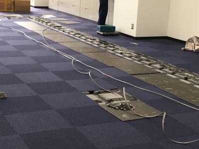 岸和田市 LANの床下配線工事を行いました大阪堺オフィスリファイン