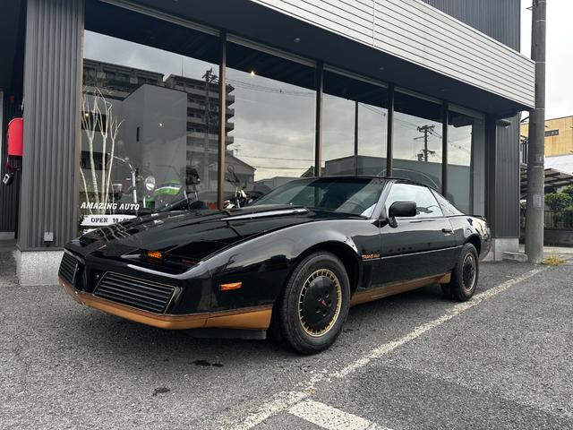 ポンティアック・ファイヤーバード - Wikipedia