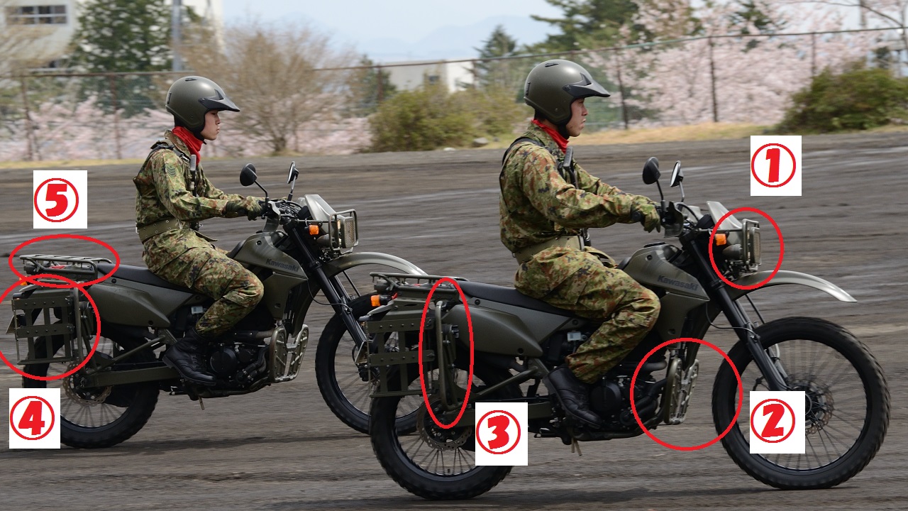 偵察用オートバイ 写真素材4535325- フォトライブラリ