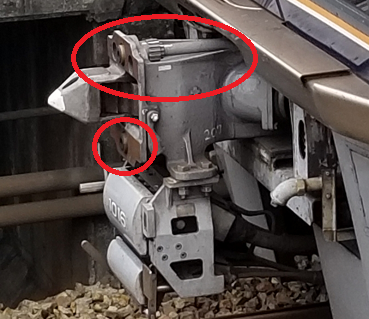 電車用球面軸受形連結器・緩衝器