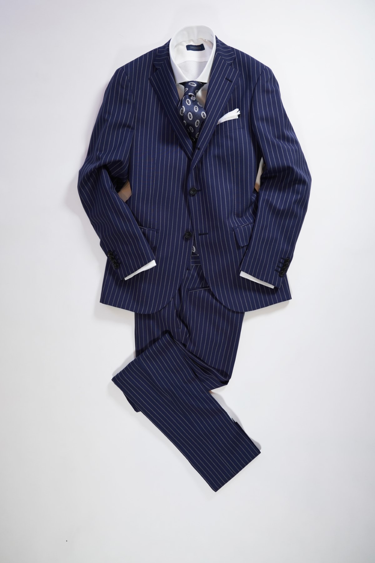 ストライプスーツの魅力とは？AOYAMA Journal