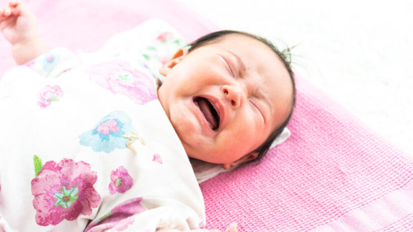 Amazon.co.jp: Ｌａｓｏｌｌ おくるみ 3枚入り スワドル モロー反射防止 お腹冷え防止 保温 綿100% 新生児 赤ちゃん ベビー用品通気性 吸水性 着脱簡単 夜泣き対策 柔らかい 無蛍光剤 可愛い 出産祝い 男の子 女の子 : ベビー＆マタニティ