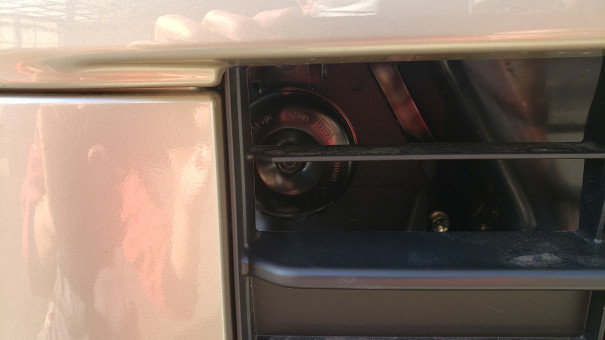 ステッカー貼付位置が運転席上部に変更 車検切れうっかり運行を防ぐ物流ニュース物流ウィークリー物流・運送・ロジスティクス業界の総合専門紙