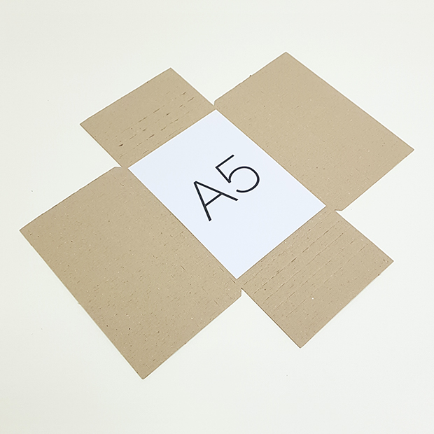 楽天市場 定形外郵便 箱134×82×24名入れダンボール 定形外郵便 ダンボール かわいい デザイン 段ボール 段ボール箱 ダンボール箱デザイン 定形外 箱 ゆうパケット 梱包資材 梱包材 ギフトボックス アクセサリー 梱包 箱 小物 ハンドメイド メルカリ 発送 小さい