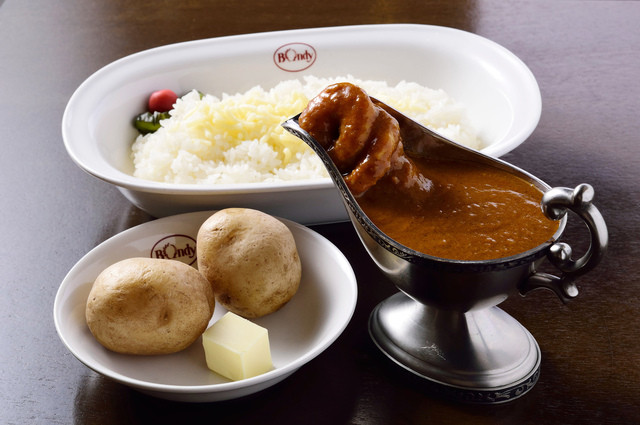 欧風カレーの聖地といえる神保町『ボンディ』。神保町本店はいつ行っても大混雑ですが、小川町店に行けば比較的スムーズに入れます。ボンディ 小川町グルメ小川町 神保町 神保町グルメ 神保町カレー ボンディ神田小川町店 bondy小川町店bondy instafoodfollow