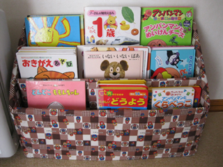 セリア 牛乳パックと段ボールの絵本棚の商品を使ったおしゃれなインテリア実例RoomClip ルームクリップ