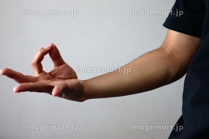 お金 ハンドサインの写真素材写真素材なら「写真AC」無料 フリー ダウンロードOK
