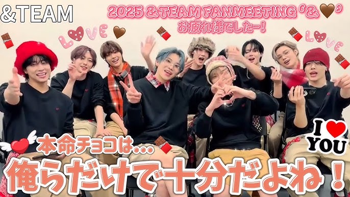 寝台に寝たアジア人の女性は、夜の寝室でスマートフォンを使う」の動画素材 ロイヤリティフリー 1076242403Shutterstock