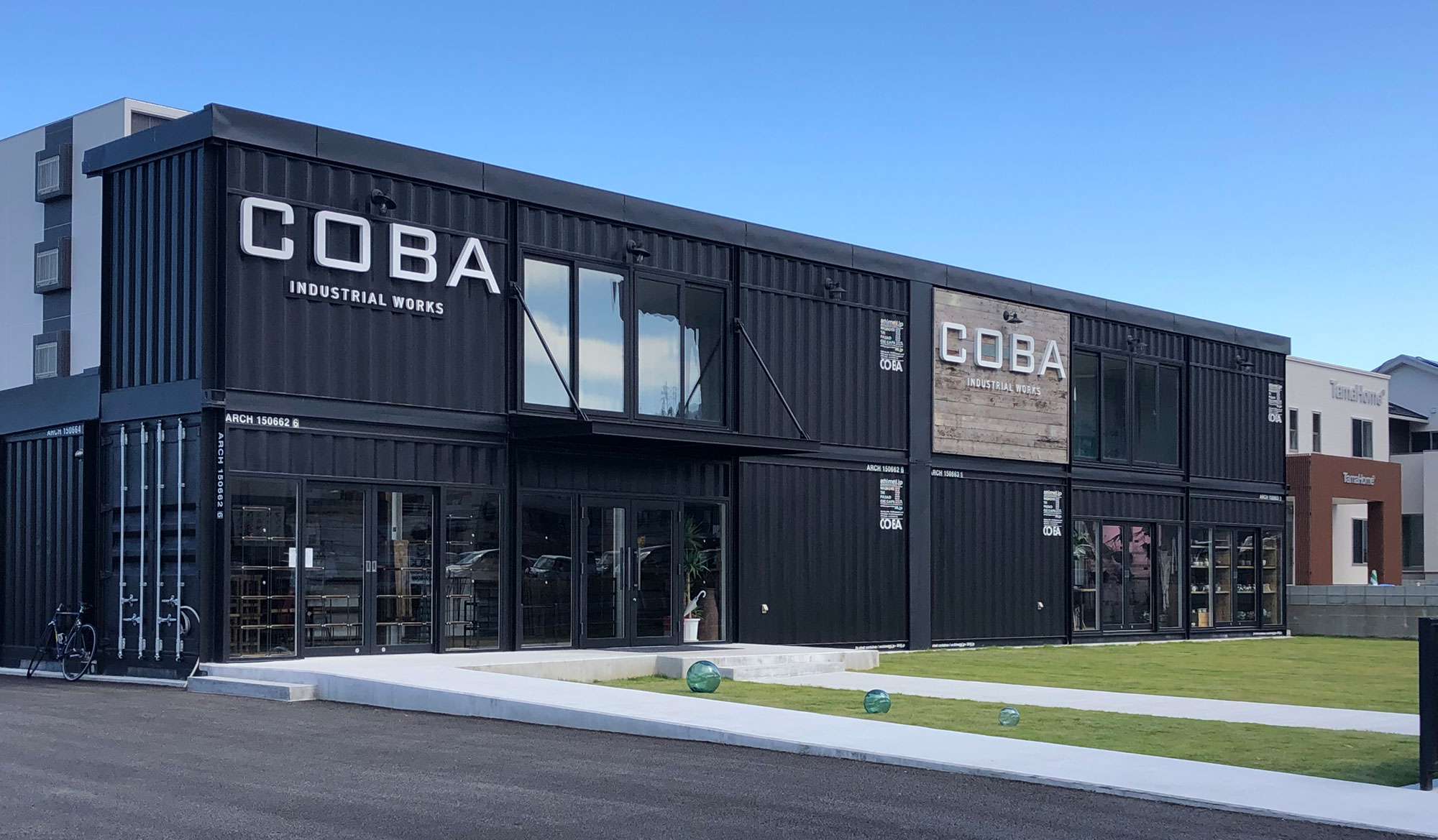 テイクアウト「ベーカリーショップ P′38」 福岡県糸島市二丈施工実績コンテナハウス 2040 FUKUOKA JP