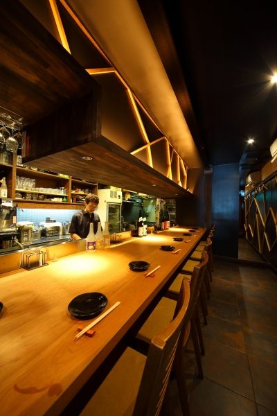 飲食店 カウンターの種類まとめ内装デザインの要となるカウンターの種類を徹底解説します。名古屋の店舗デザイン設計事務所株式会社TO