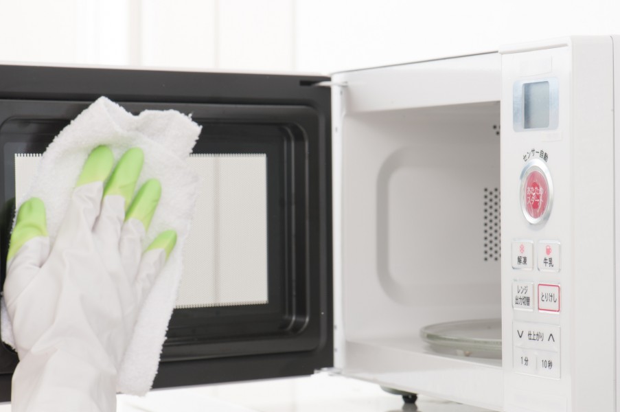 電子レンジの掃除茶色い汚れを落とすには？天井も綺麗に！コジカジ