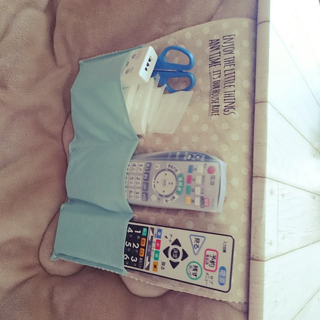 楽天市場純正品・新品 ダイキンエアコン用のリモコンホルダー リモコンホルダーのみの販売です ☆１個 DAIKIN183432J ※KKF067A41 Sはこちらに統合されました。※取り付けネジは別売りです。 1KZ: でん吉