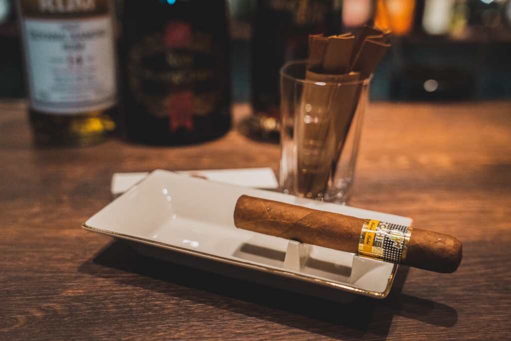 シガリロCIGARRILLO- 伏見 バー食べログ