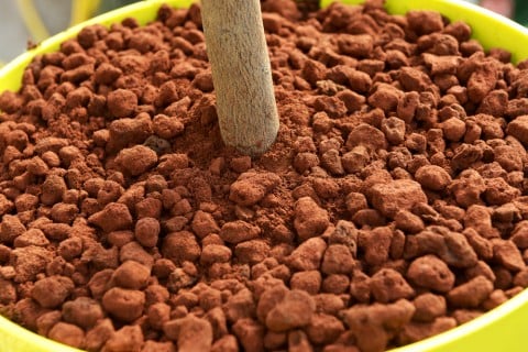 鹿沼土について – 鹿沼土の赤玉鹿沼、培養土、採掘の株式会社大張