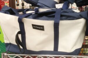 大きい紙袋が売ってる場所は？ホームセンターや100均のセリア・ダイソー・無印など調査売ってる場所.jp