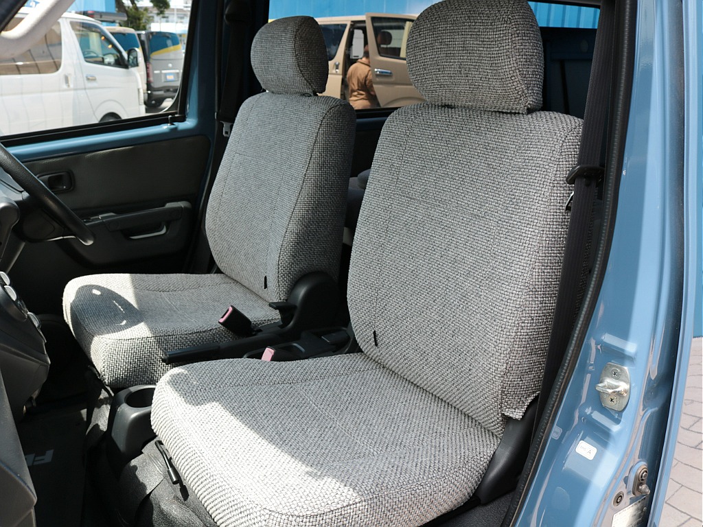 タウンエース S402M リアシート2列目セカンドシート