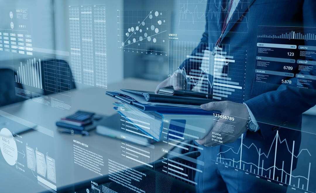 システムエンジニア SE の平均年収！年齢や企業規模別、年収に差が出る理由を解説 - HALのゲームコラム