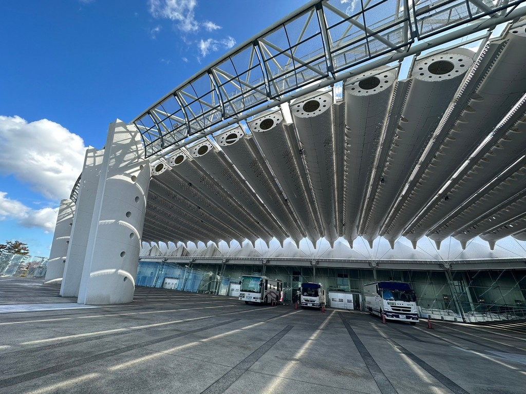 福島県郡山市 快晴の福島県産業交流館 ビッグパレットふくしま の写真素材107270240- PIXTA