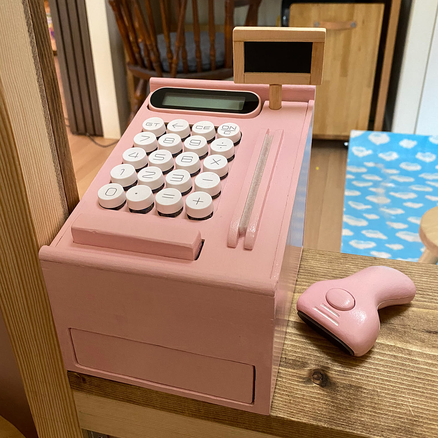 100均ガジェット分解27 ダイソーの「12桁ソーラー電卓」tomorrow56ThousanDIY