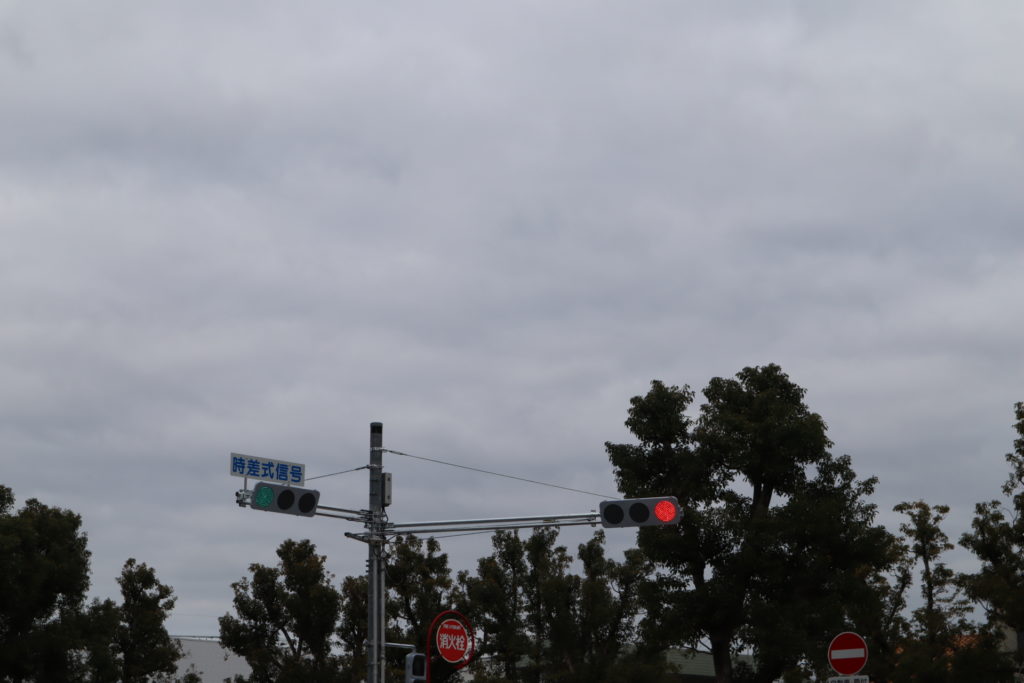 日本信号薄型信号機: ～輝く川～