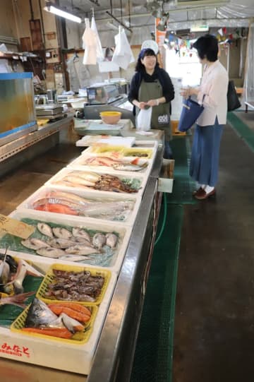 10種類の定食が1000円均一 税込 ❤️魚処でぶ@神戸市長田区イクラちゃんの兵庫県で食べ歩き